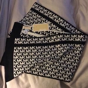 MICHAEL Michael kors scarf 🧣